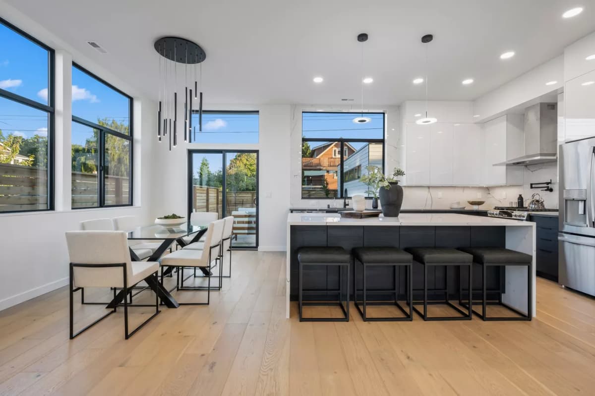 Viktoria Flooring Master Installation