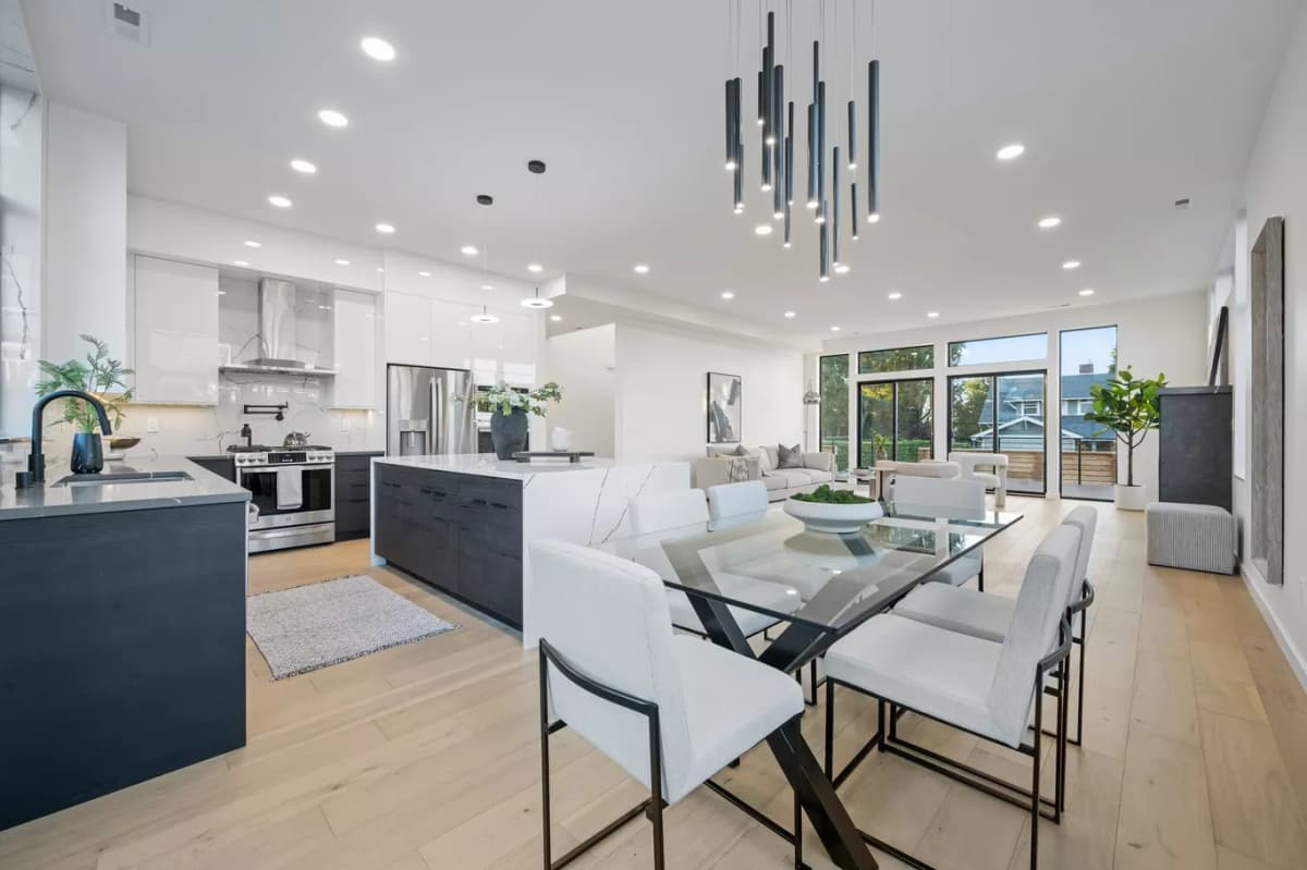 Viktoria Flooring Master Installation