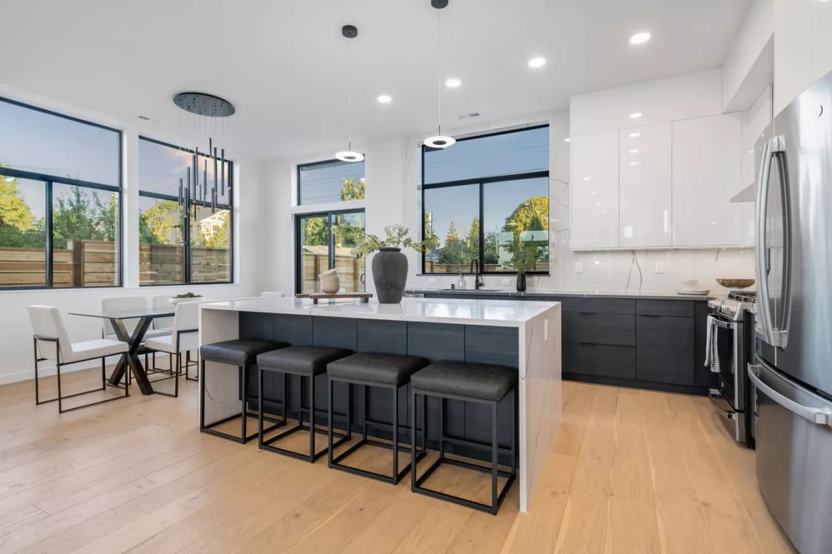 Viktoria Flooring Master Installation