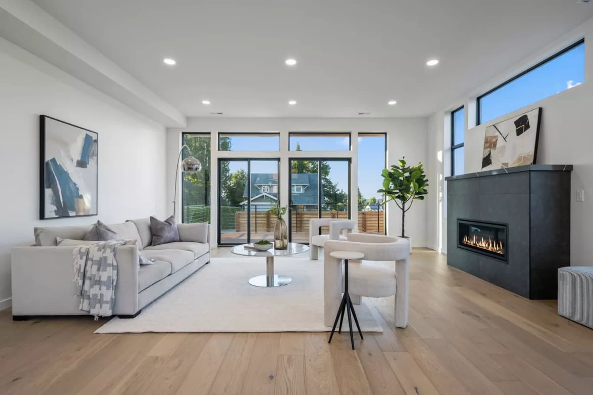 Viktoria Flooring Master Installation