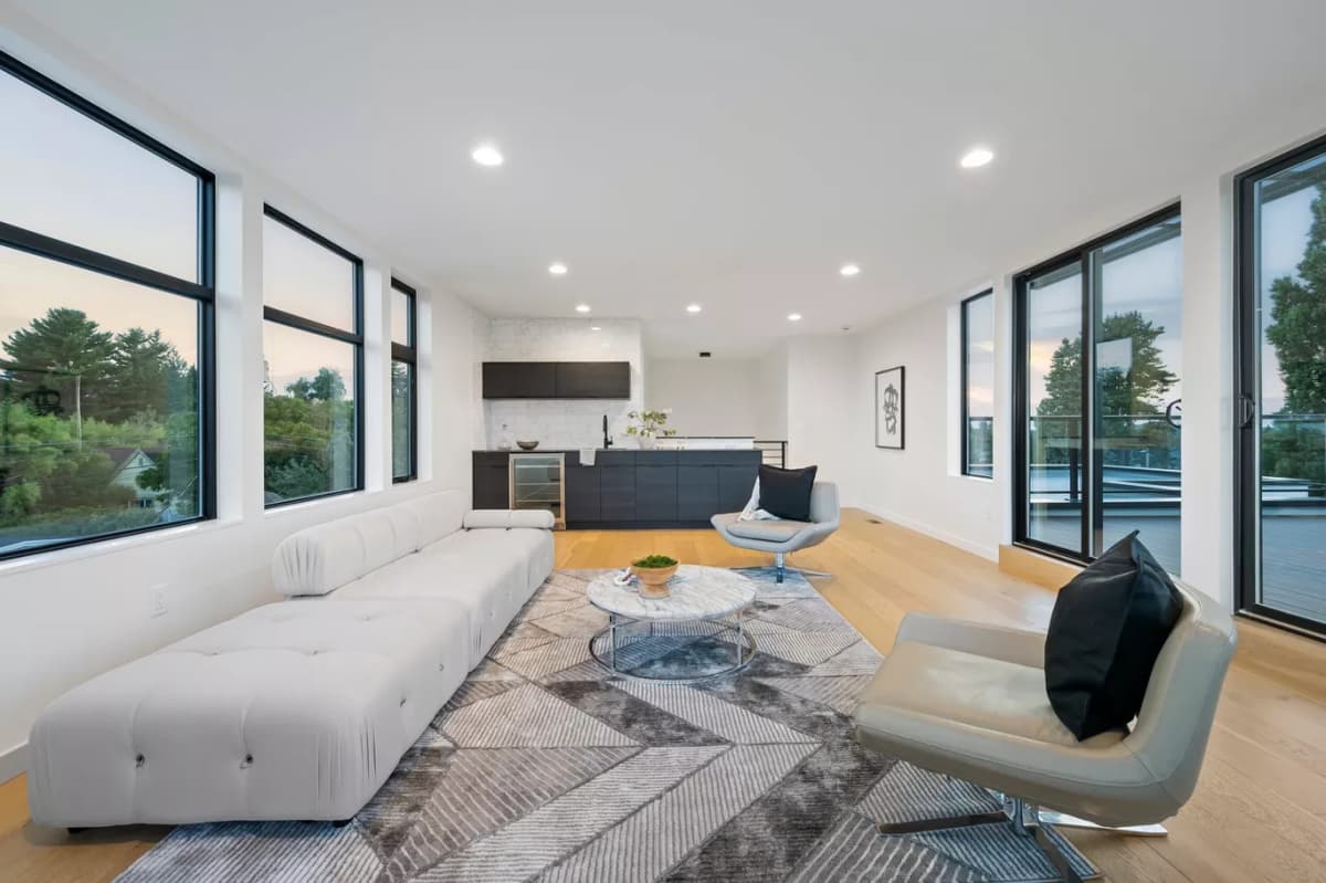 Viktoria Flooring Master Installation